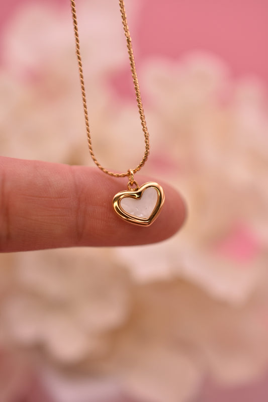 Dije Corazón Perla Madre